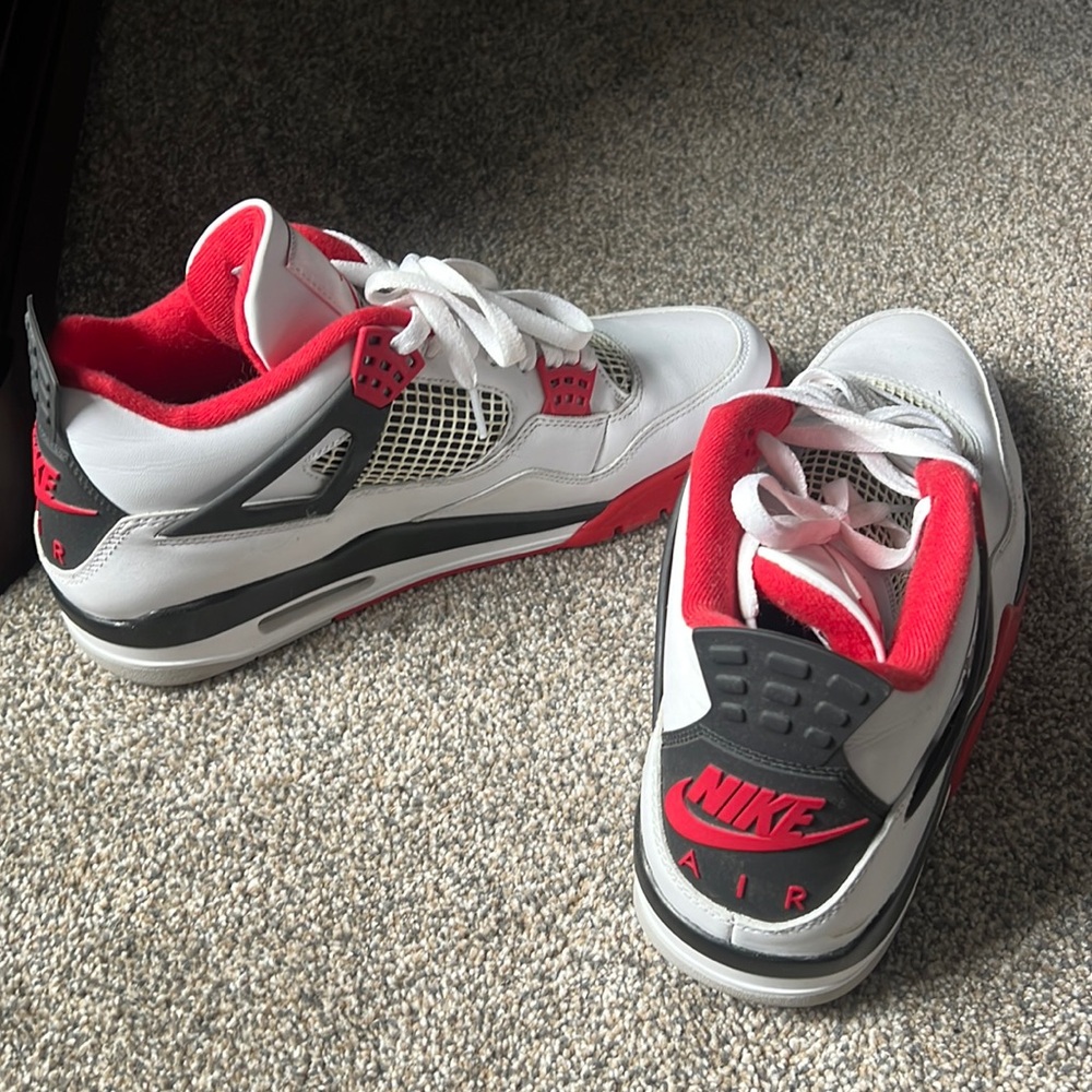 Air Jordan 4 Retro Fire Red